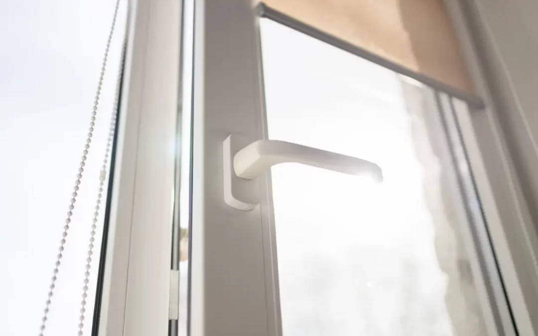 Descoperă avantajele ferestrelor cu geam termopan și protecția UV